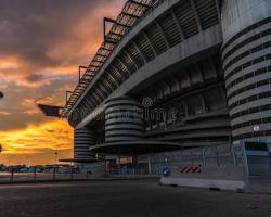 Scandalo escort, ombre su 70 calciatori tra Milan, Inter e Juve
